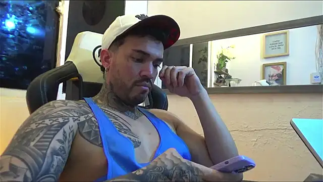 Snapshot of Angel_sex_latin chatting on January 25, 2025, 4:02 am Angel sex latin online show from January 25, 2025, 4:02 am