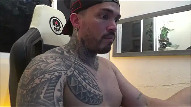 Snapshot of Angel_sex_latin chatting on January 27, 2025, 5:36 am Angel sex latin online show from January 27, 2025, 5:36 am