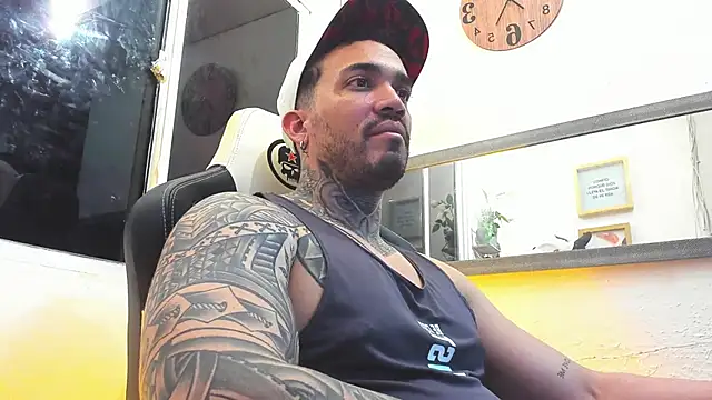 Snapshot of Angel_sex_latin chatting on February 3, 2025, 7:29 am Angel sex latin online show from February 3, 2025, 7:29 am