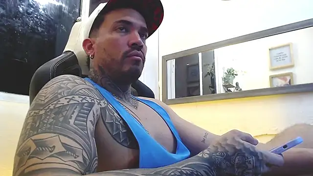 Snapshot of Angel_sex_latin chatting on February 19, 2025, 3:39 am Angel sex latin online show from February 19, 2025, 3:39 am