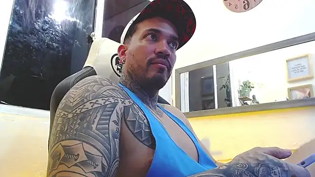 Snapshot of Angel_sex_latin chatting on February 19, 2025, 6:44 am Angel sex latin online show from February 19, 2025, 6:44 am