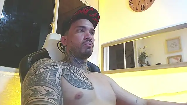 Snapshot of Angel_sex_latin chatting on February 27, 2025, 7:44 am Angel sex latin online show from February 27, 2025, 7:44 am