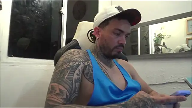 Snapshot of Angel_sex_latin chatting on March 22, 2025, 7:47 am Angel sex latin online show from March 22, 2025, 7:47 am