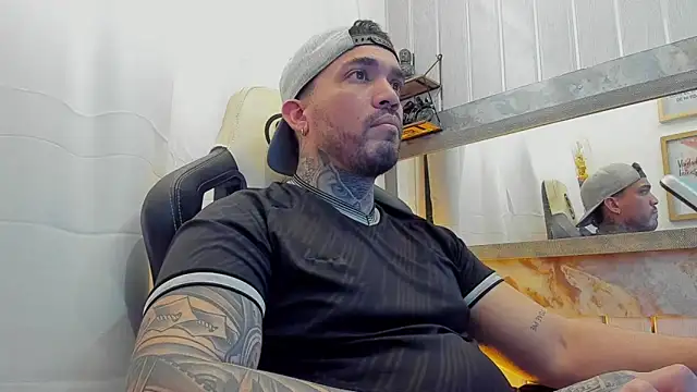 Snapshot of Angel_sex_latin chatting on September 14, 2025, 2:54 am Angel sex latin online show from September 14, 2025, 2:54 am