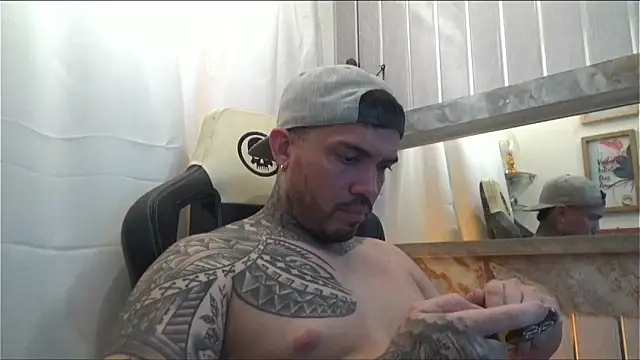 Snapshot of Angel_sex_latin chatting on September 25, 2025, 4:16 am Angel sex latin online show from September 25, 2025, 4:16 am