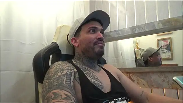 Snapshot of Angel_sex_latin chatting on October 4, 2025, 6:44 am Angel sex latin online show from October 4, 2025, 6:44 am