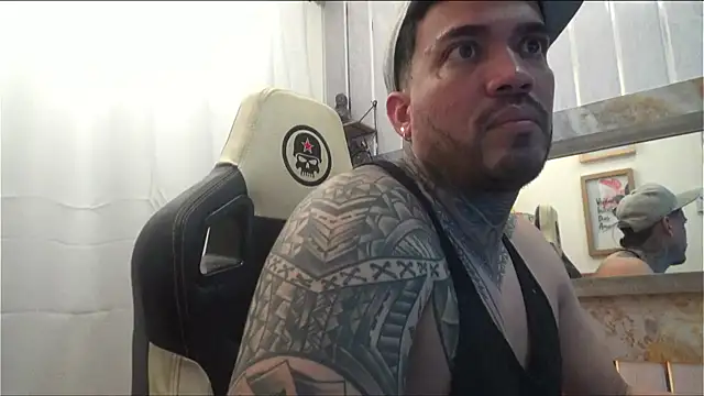 Snapshot of Angel_sex_latin chatting on October 31, 2025, 5:19 am Angel sex latin online show from October 31, 2025, 5:19 am