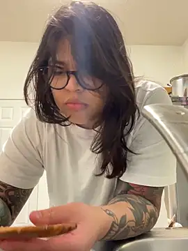 miacanela xo online show from April 16, 2026, 1:50 am