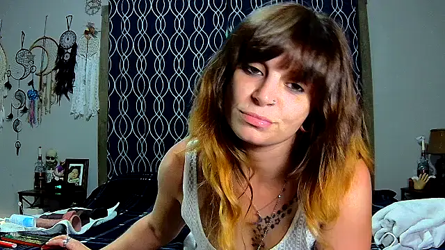 ZeelaXoXo online show from October 10, 2025, 4:44 am