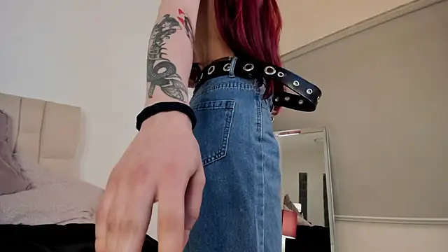 Roxxy mora online show from February 19, 2025, 3:28 am