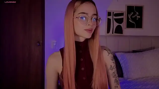 Roxxy mora online show from February 6, 2026, 10:46 pm