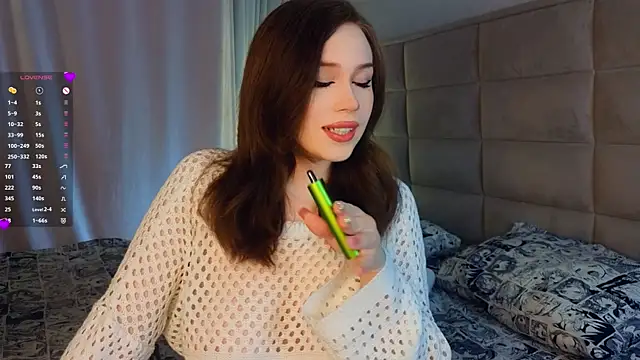 AsteriaHamel online show from March 18, 2025, 1:09 pm