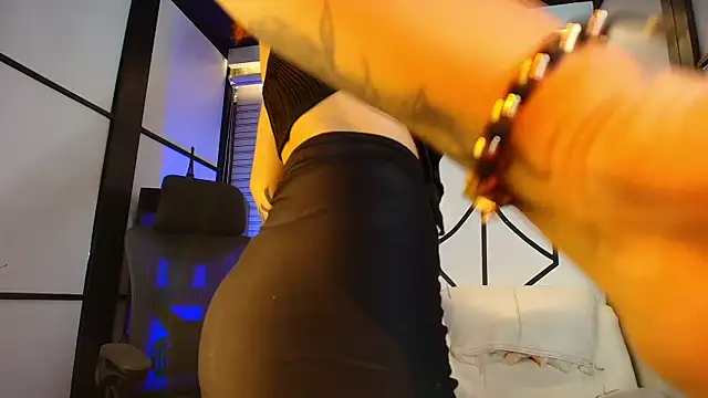 VictoriaRosse  online show from January 26, 2025, 2:14 am