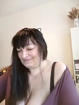 Women-pleasures online show from November 12, 2025, 7:42 am