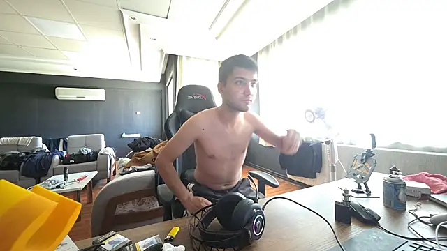 istebenboylebiradamim online show from November 9, 2025, 10:57 am