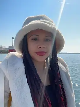 HaileyDiana online show from March 6, 2026, 11:28 am