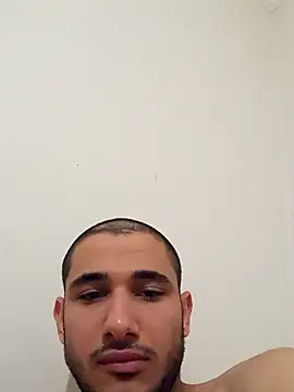 Snapshot of Manisa_sikici chatting on April 22, 2026, 6:20 pm Manisa sikici online show from April 22, 2026, 6:20 pm