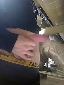 Snapshot of Joysdic41 chatting on January 6, 2025, 4:34 pm Joysdic41 online show from January 6, 2025, 4:34 pm