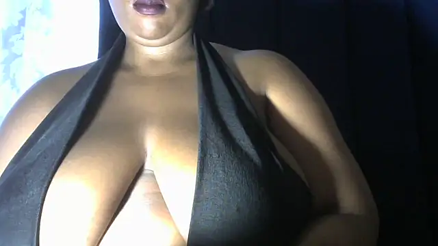 Snapshot of NippleMilkXx chatting on March 25, 2026, 1:39 pm NippleMilkXx online show from March 25, 2026, 1:39 pm