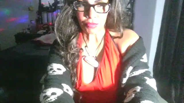 Snapshot of MadisonJayde chatting on December 17, 2024, 5:51 am MadisonJayde online show from December 17, 2024, 5:51 am