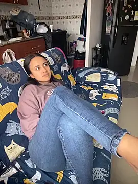 Snapshot of Shanonsex2 chatting on October 24, 2025, 8:49 pm Shanonsex2 online show from October 24, 2025, 8:49 pm