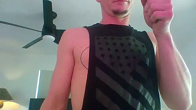 Snapshot of trash4cash chatting on February 27, 2025, 4:32 pm trash4cash online show from February 27, 2025, 4:32 pm