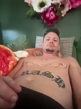 Snapshot of trash4cash chatting on March 7, 2025, 2:34 pm trash4cash online show from March 7, 2025, 2:34 pm