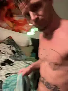 Snapshot of trash4cash chatting on March 22, 2025, 10:28 am trash4cash online show from March 22, 2025, 10:28 am