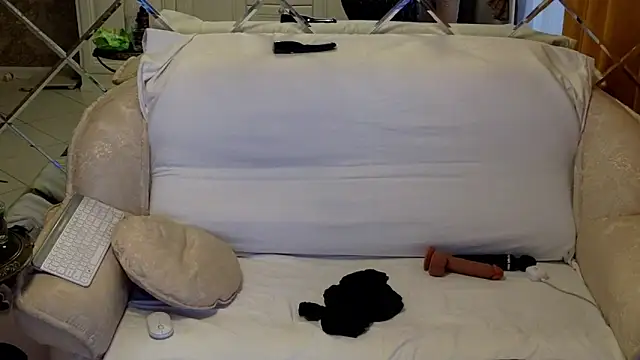 BEST-1 online show from October 17, 2025, 12:47 am