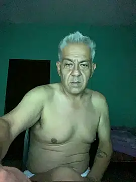 Snapshot of Clau7opez chatting on March 16, 2026, 6:39 am Clau7opez online show from March 16, 2026, 6:39 am