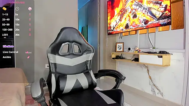 Snapshot of sexyhotblackebony chatting on January 7, 2026, 2:30 pm sexyhotblackebony online show from January 7, 2026, 2:30 pm