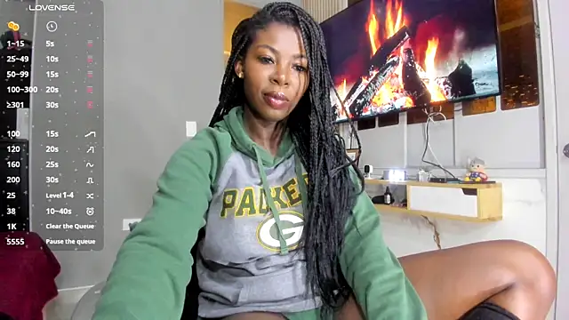 sexyhotblackebony online show from April 15, 2026, 11:06 am