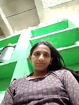 Snapshot of Baby__Shreya chatting on May 4, 2026, 9:33 pm Baby Shreya online show from May 4, 2026, 9:33 pm