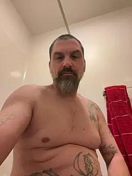 Snapshot of BifreAknasty chatting on January 5, 2025, 10:29 pm BifreAknasty online show from January 5, 2025, 10:29 pm