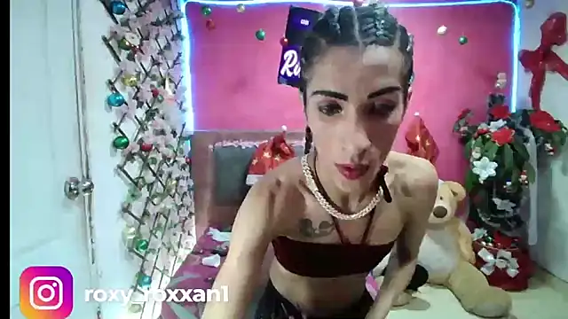 roxy roxxan online show from December 1, 2024, 4:29 pm
