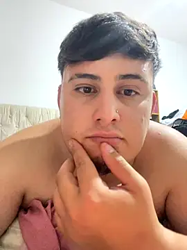 hernan29074 online show from November 20, 2025, 4:23 am