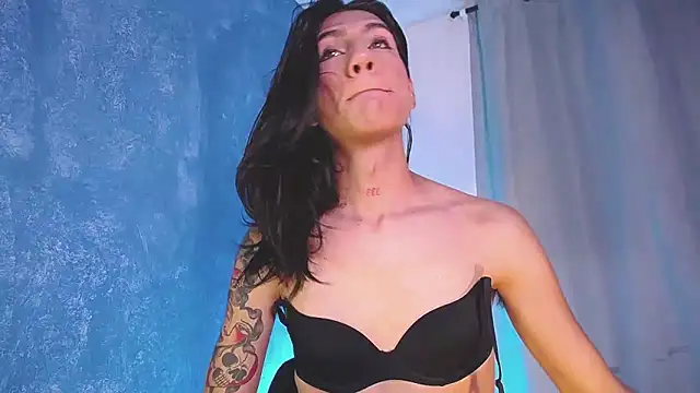 sofiaa grey  online show from January 2, 2025, 7:07 pm