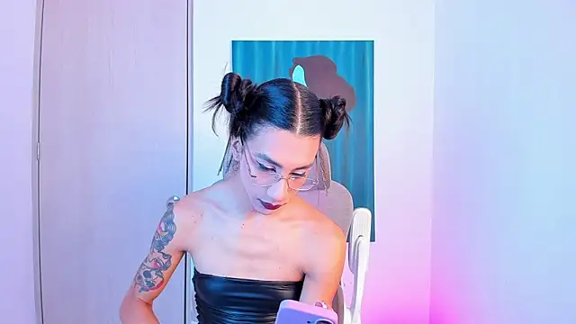 Snapshot of sofiaa_grey_ chatting on April 21, 2026, 4:01 pm sofiaa grey online show from April 21, 2026, 4:01 pm