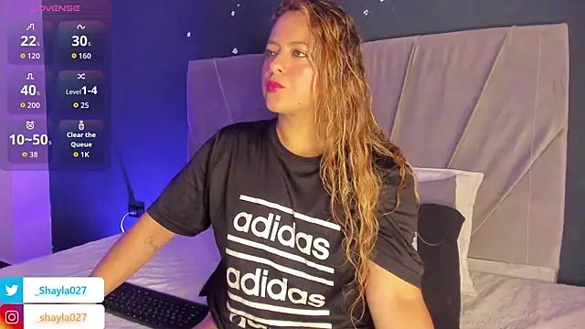 Shayla27 online show from April 3, 2026, 1:31 pm