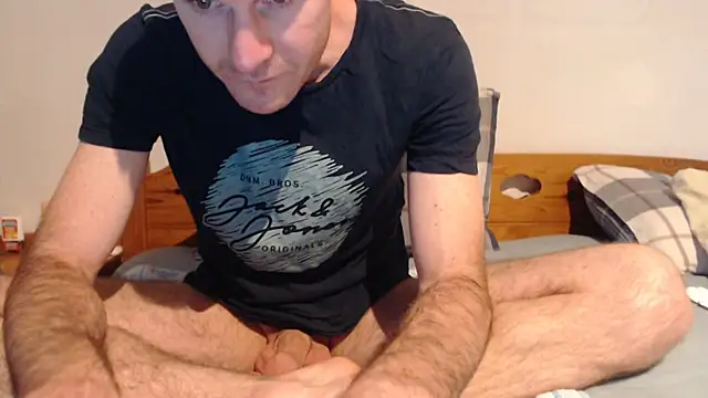 Snapshot of geree84 chatting on January 22, 2025, 3:07 pm geree84 online show from January 22, 2025, 3:07 pm