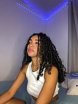 Snapshot of nicoleebony1 chatting on March 14, 2025, 6:29 pm nicoleebony1 online show from March 14, 2025, 6:29 pm
