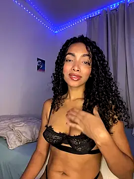 Snapshot of nicoleebony1 chatting on September 22, 2025, 6:43 pm nicoleebony1 online show from September 22, 2025, 6:43 pm