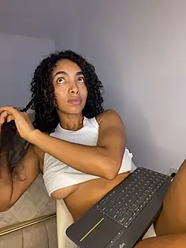 Snapshot of nicoleebony1 chatting on February 5, 2026, 8:02 pm nicoleebony1 online show from February 5, 2026, 8:02 pm