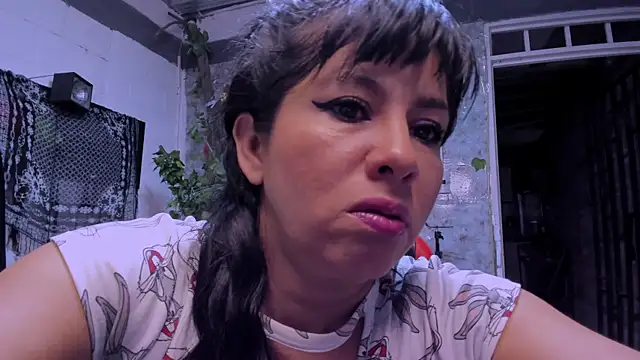 Snapshot of Erlinda-engel chatting on January 23, 2025, 11:37 am Erlinda-engel online show from January 23, 2025, 11:37 am