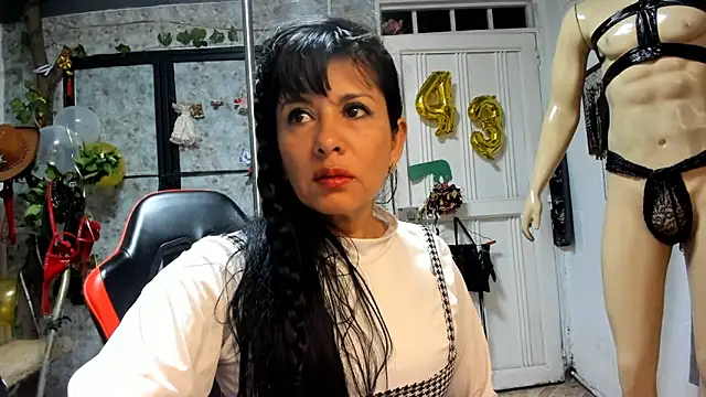 Snapshot of Erlinda-engel chatting on March 15, 2025, 11:51 am Erlinda-engel online show from March 15, 2025, 11:51 am