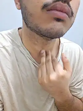 alesssterling online show from April 11, 2026, 3:33 am