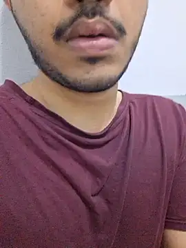 alesssterling online show from April 14, 2026, 2:50 am