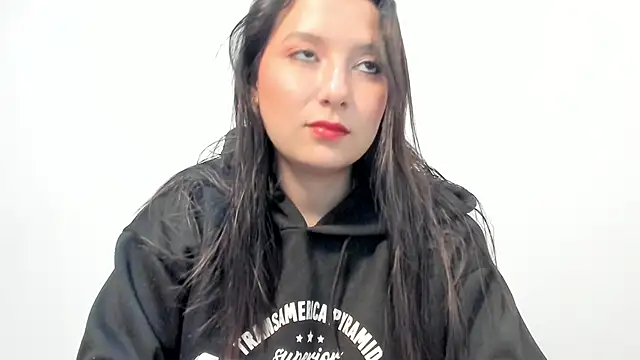 Snapshot of cami-01 chatting on November 21, 2025, 8:51 pm cami-01 online show from November 21, 2025, 8:51 pm