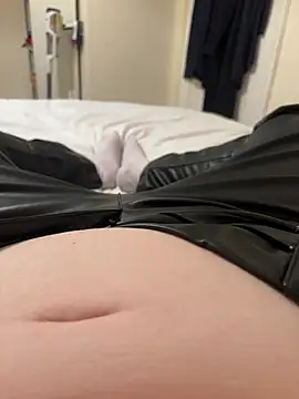 Snapshot of curvygirll2 chatting on January 26, 2025, 6:06 pm curvygirll2 online show from January 26, 2025, 6:06 pm