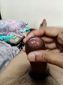 Snapshot of AUNTY1984 chatting on September 11, 2025, 6:02 am AUNTY1984 online show from September 11, 2025, 6:02 am